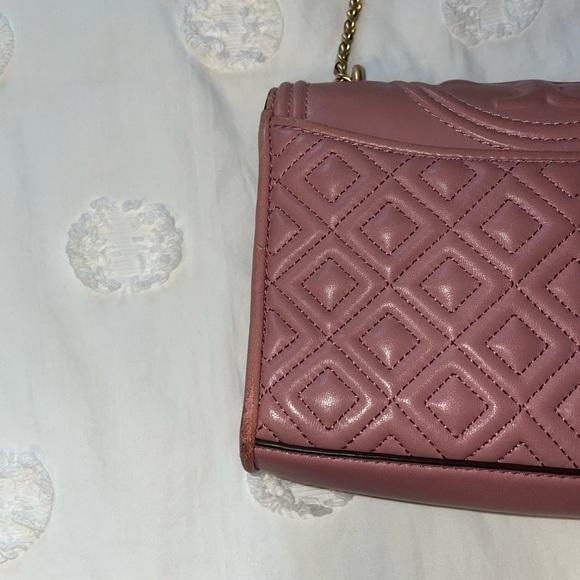 Tory Burch Small Fleming Convertible Shoulder Bag - Magnolia - Picture 4 of 8